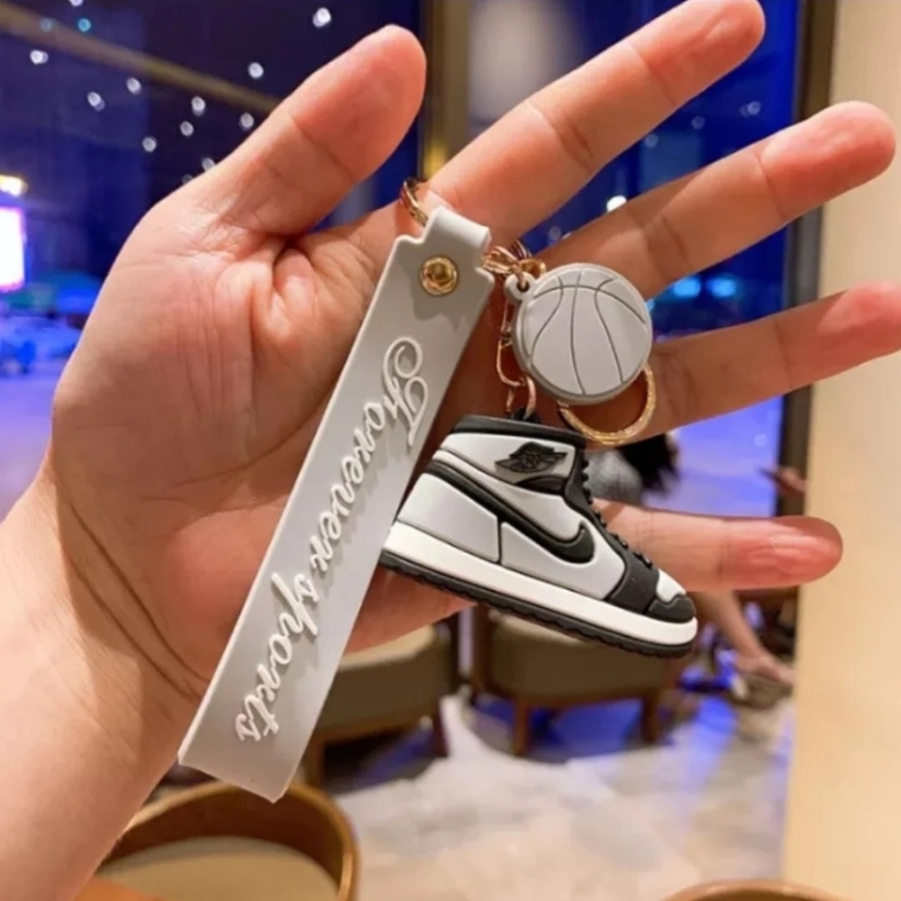 Luxury shoe keychain